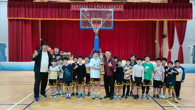 114年淡水分區中小學籃球交流賽榮獲亞軍圖片